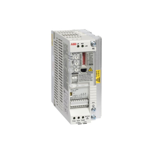 PRZETWORNICA ABB TYP  ACS55-01N-02A2-2 2.2A/0.37kW OBUD.  A 1x220-240/3x220-240V IP20